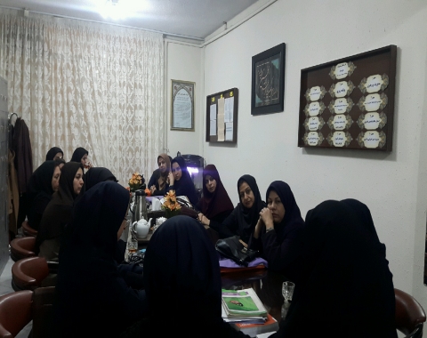 برگزاری جلسه ی شورای دبیران