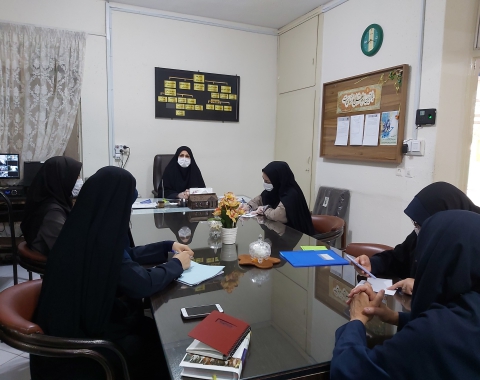 برگزاری اولین جلسه ی هم اندیشی کادر اجرایی در سال تحصیلی ۱۴۰۰-۱۳۹۹